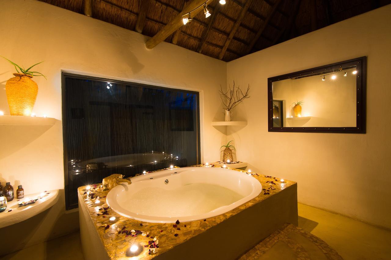 Tau Game Lodge Madikwe Vadrezervátum Kültér fotó